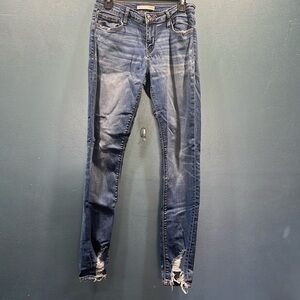Daytrip 29R Lynx skinny jeans.67% cotton 32% % Tencel and 1% Lycra. Soft /relax